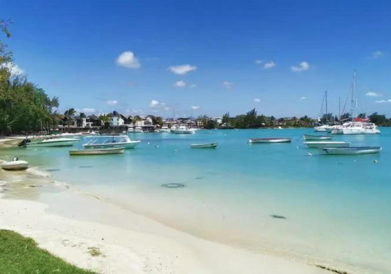 Modern Villa In Grand Bay - Short Walk To Beach ภายนอก รูปภาพ