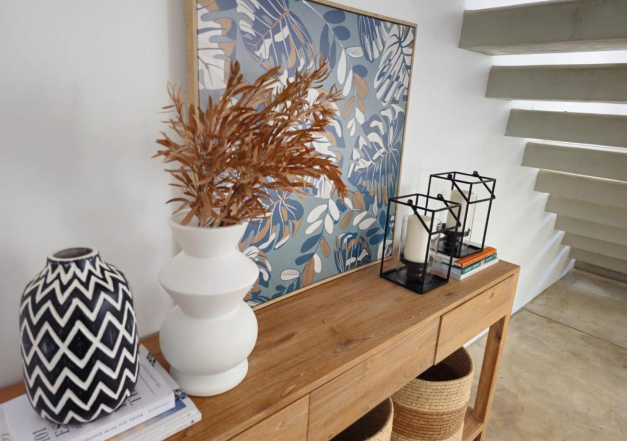 Modern Villa In Grand Bay - Short Walk To Beach ภายนอก รูปภาพ
