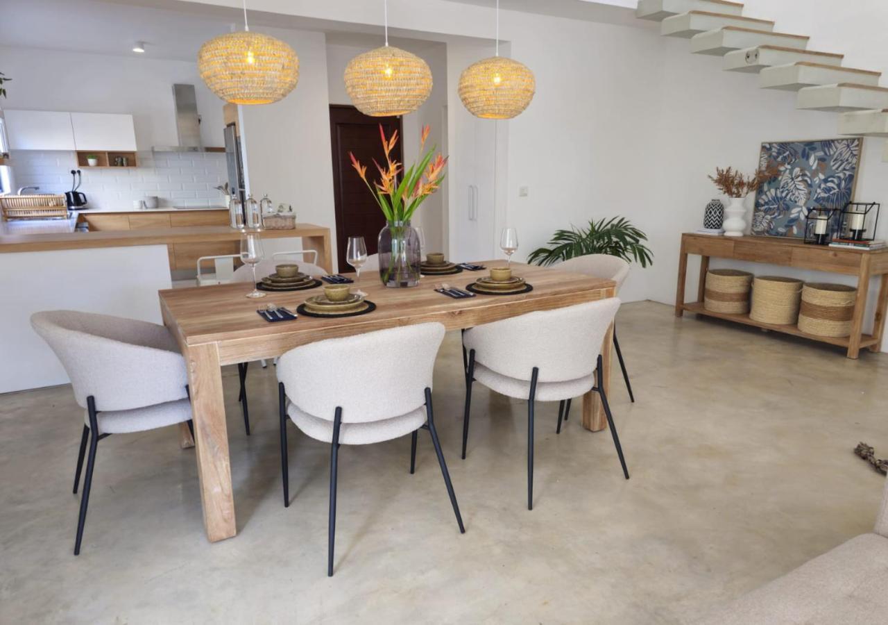 Modern Villa In Grand Bay - Short Walk To Beach ภายนอก รูปภาพ