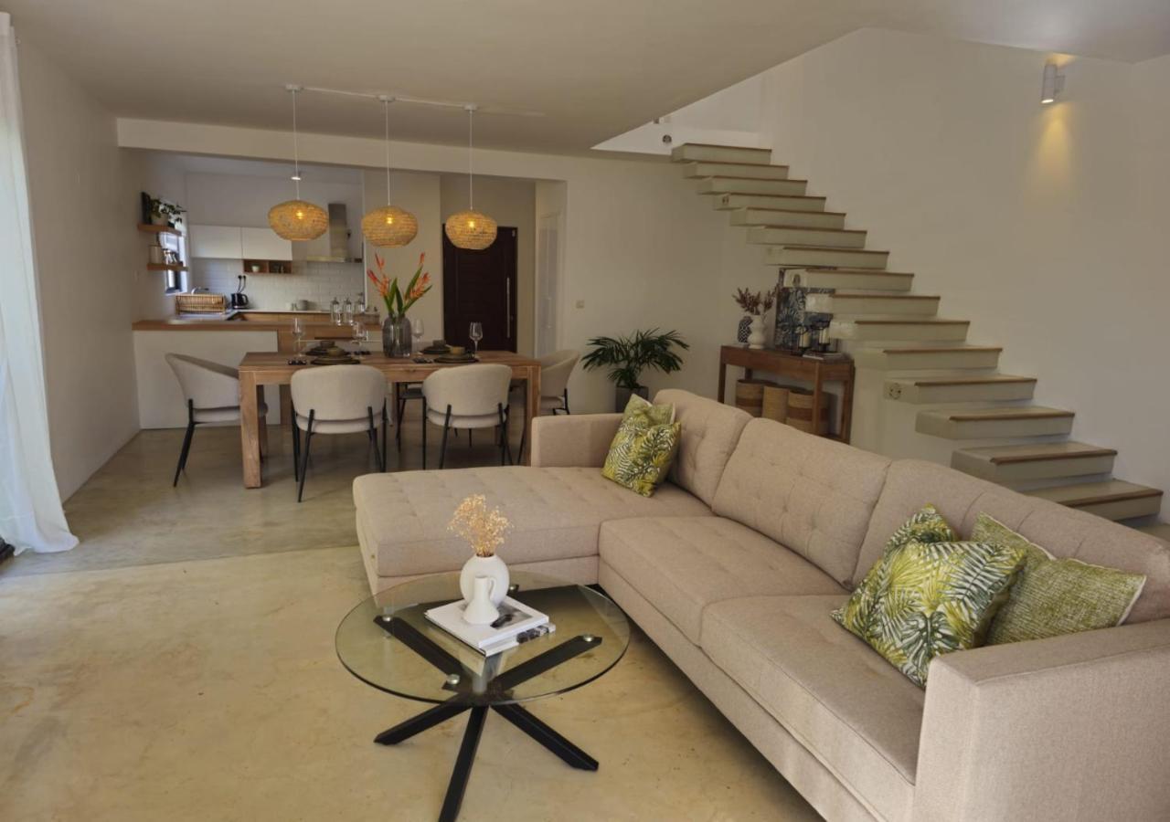 Modern Villa In Grand Bay - Short Walk To Beach ภายนอก รูปภาพ